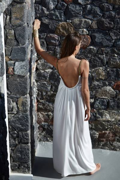 Robe longue fluide dos nu Alia bretelles macramé doré